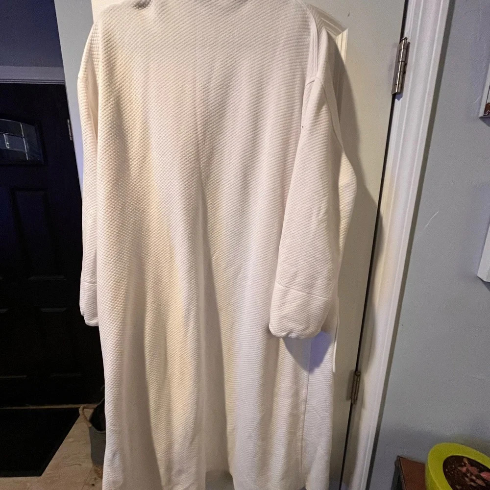 Cash Creek Casino Robe - OSFM - Picture 6 of 8